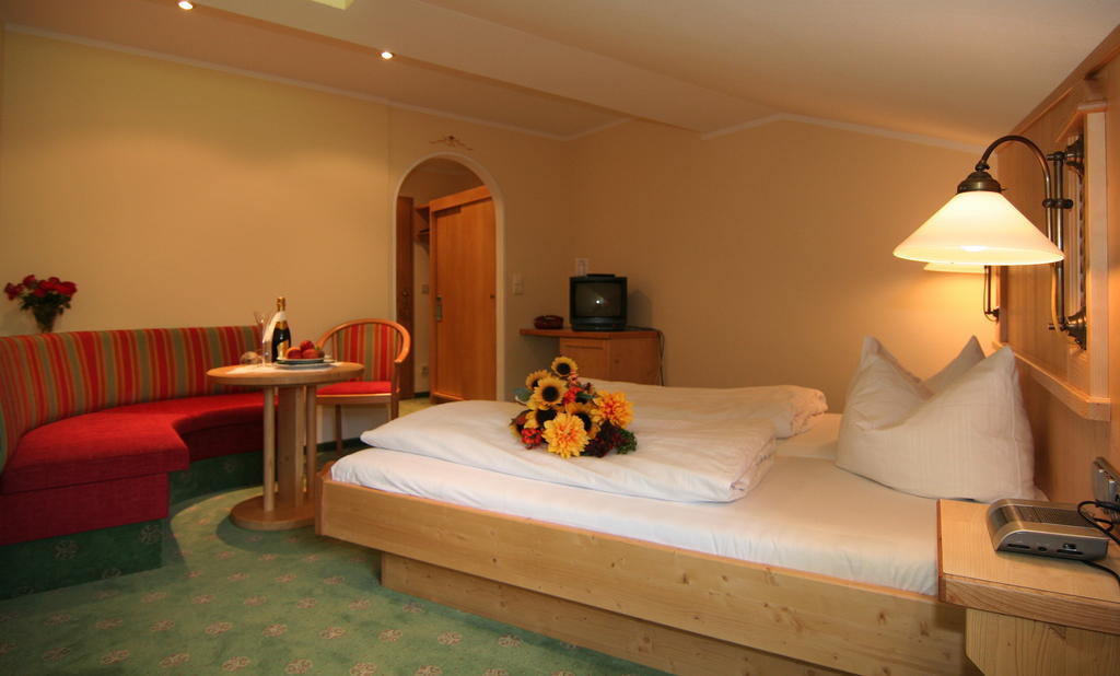 Hotel Bergheimat Schoenau am Koenigsee Room photo
