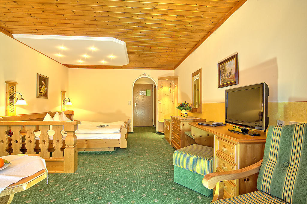 Hotel Bergheimat Schoenau am Koenigsee Room photo